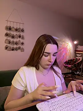 Snapshot of CookyDaisy chatting on January 5, 11:01 pm CookyDaisy online show from January 5, 11:01 pm