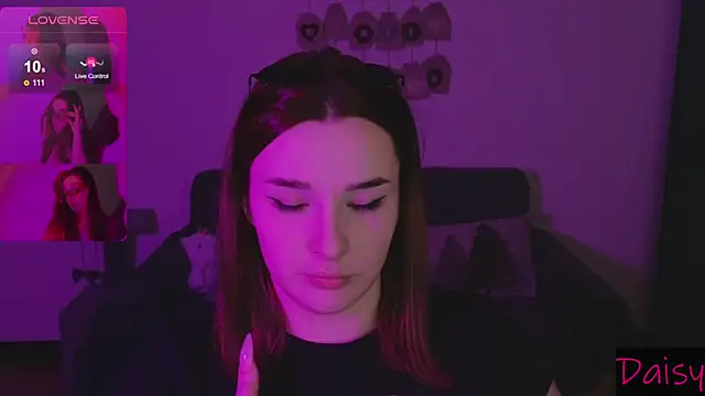 Snapshot of CookyDaisy chatting on February 2, 6:04 am CookyDaisy online show from February 2, 6:04 am