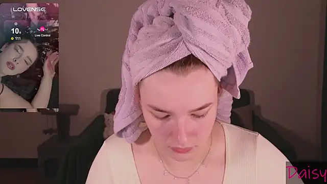 Snapshot of CookyDaisy chatting on February 2, 3:17 pm CookyDaisy online show from February 2, 3:17 pm