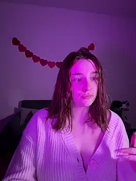 Snapshot of CookyDaisy chatting on February 8, 2:04 am CookyDaisy online show from February 8, 2:04 am