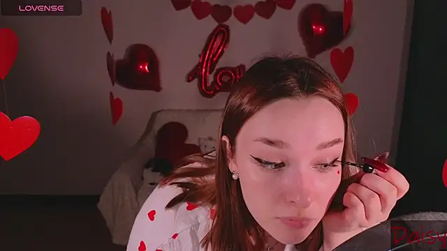 Snapshot of CookyDaisy chatting on February 14, 7:33 pm CookyDaisy online show from February 14, 7:33 pm