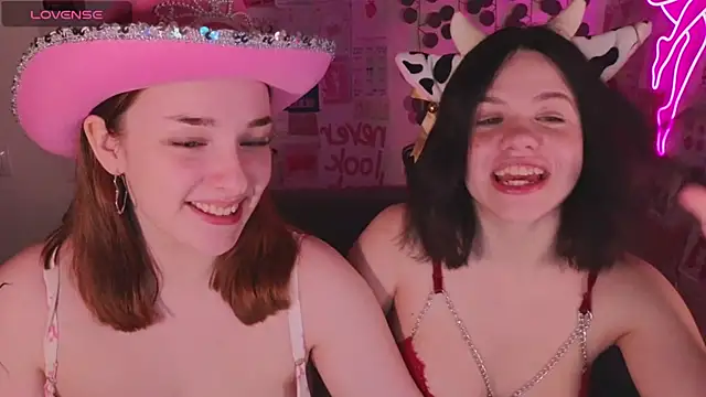 Snapshot of CookyDaisy chatting on March 16, 6:12 pm CookyDaisy online show from March 16, 6:12 pm