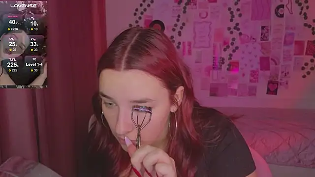 Snapshot of CookyDaisy chatting on October 8, 3:20 pm CookyDaisy online show from October 8, 3:20 pm