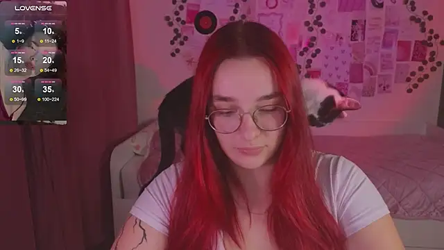 Snapshot of CookyDaisy chatting on October 24, 2:13 pm CookyDaisy online show from October 24, 2:13 pm