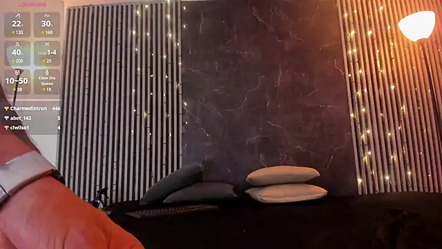 Duriel  online show from December 21, 3:09 pm