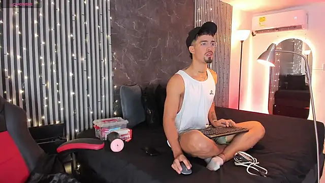 Duriel  online show from January 4, 12:27 pm