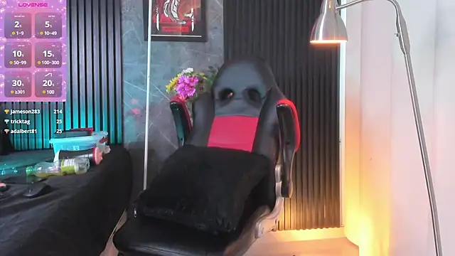 Duriel  online show from January 6, 5:06 pm