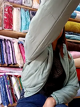 VIOLETA-25  online show from February 21, 8:05 pm