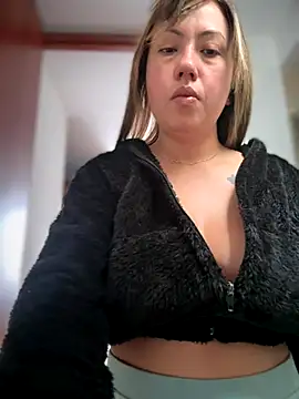 VIOLETA-25  online show from November 20, 12:05 pm