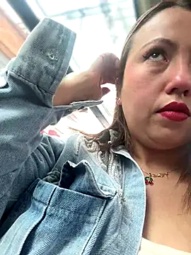 VIOLETA-25  online show from November 26, 3:13 pm