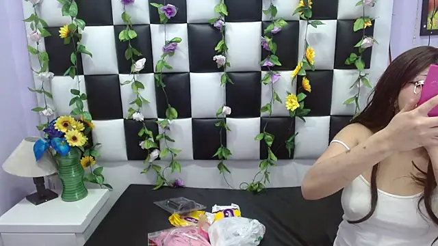 Morgana Smit online show from February 21, 1:44 pm