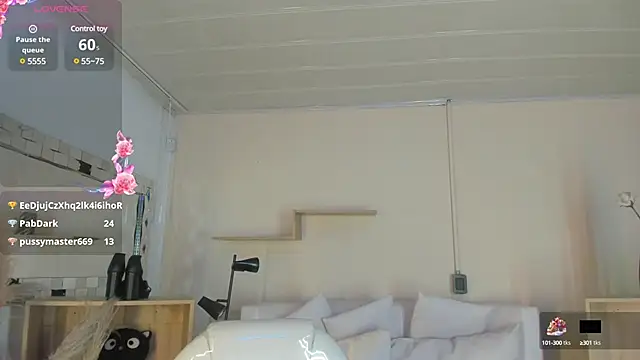 Snapshot of Meelanny_ds chatting on January 19, 9:11 am Meelanny ds online show from January 19, 9:11 am