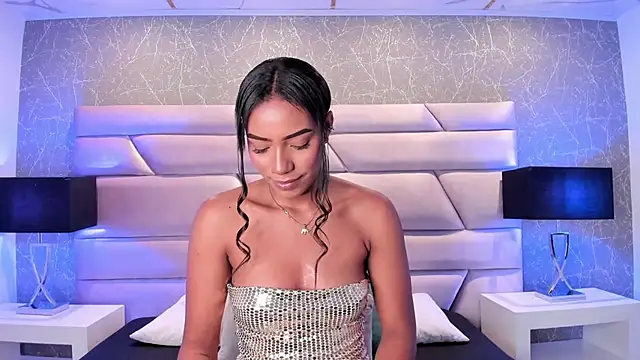 ChloeTayylor  online show from January 24, 8:43 pm