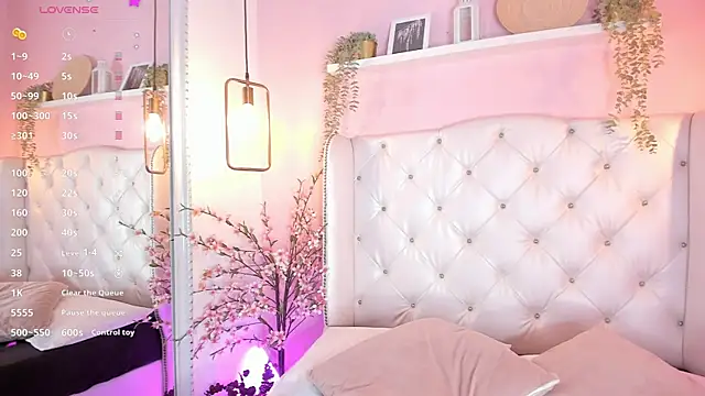 ChloeTayylor  online show from March 22, 6:33 am