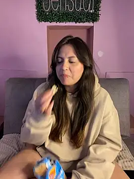 PoliBenett  online show from January 14, 11:05 pm