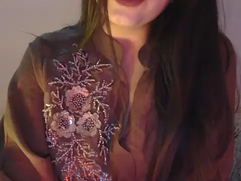 Snapshot of diva-22 chatting on December 5, 2:14 pm diva-22 online show from December 5, 2:14 pm