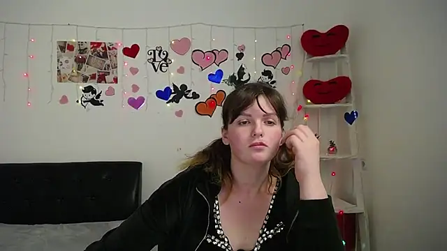 StaceyLex online show from February 16, 10:10 am