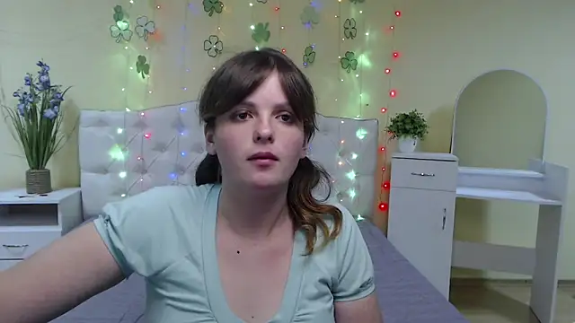 StaceyLex online show from March 19, 12:45 pm