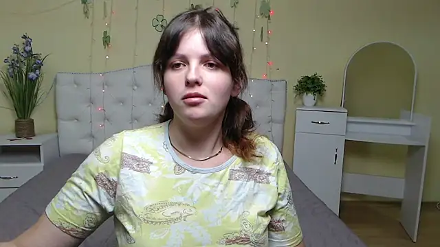 StaceyLex online show from March 23, 6:26 am