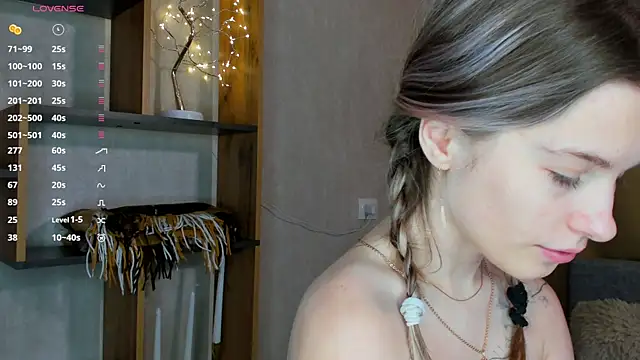 LinaCristonsen online show from December 8, 2:09 pm