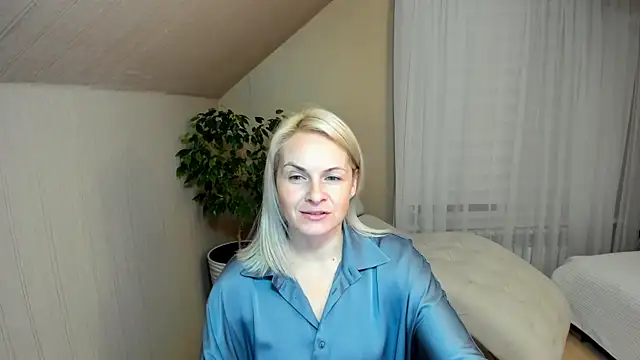 Snapshot of Alicee_Gracee chatting on January 8, 6:52 pm Alicee Gracee online show from January 8, 6:52 pm