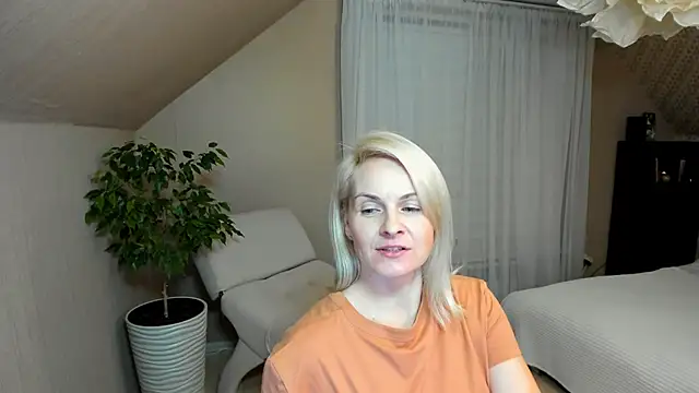 Snapshot of Alicee_Gracee chatting on January 10, 7:21 pm Alicee Gracee online show from January 10, 7:21 pm