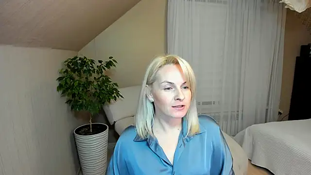 Snapshot of Alicee_Gracee chatting on January 12, 4:08 pm Alicee Gracee online show from January 12, 4:08 pm