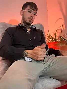 Anthony-Martin online show from November 7, 2:39 pm