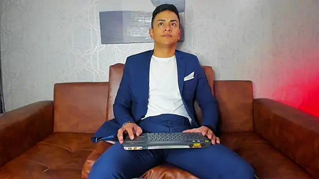 Lucii fer  online show from September 15, 11:54 am