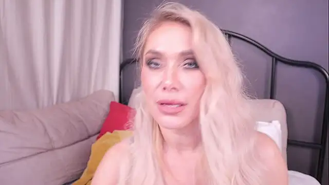 IsadoraDunkan online show from March 20, 9:13 pm