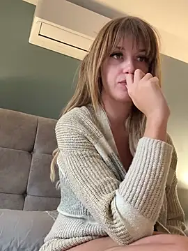 LustfulLuna  online show from December 9, 2:06 pm