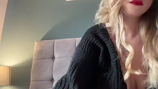 LustfulLuna  online show from February 7, 11:56 am