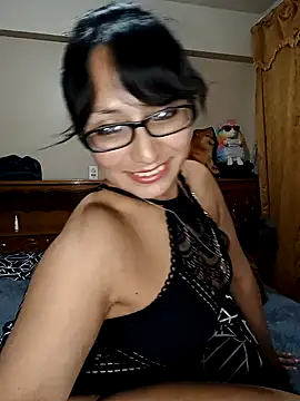 Snapshot of Lucy_Chery chatting on September 14, 11:15 pm Lucy Chery online show from September 14, 11:15 pm