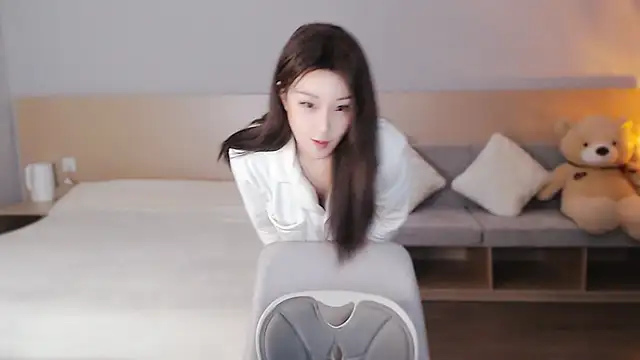 Lucky-baby online show from March 8, 1:36 pm