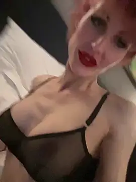 Snapshot of Kamila151 chatting on March 14, 6:18 pm Kamila151 online show from March 14, 6:18 pm