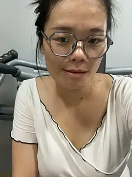 Bella0815 online show from October 7, 9:28 am