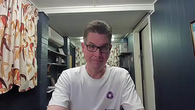 tilobinder online show from December 13, 3:21 pm