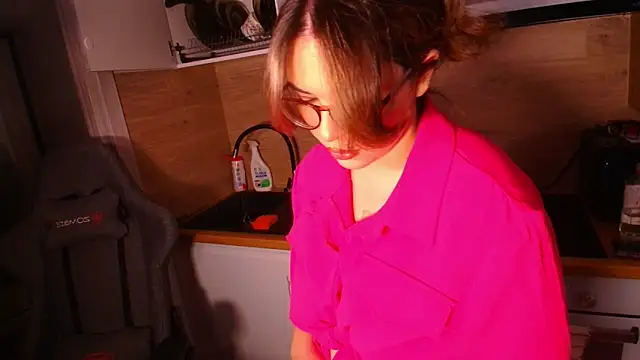 CutiePie3 online show from December 2, 7:38 pm