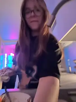 CutiePie3 online show from September 14, 5:23 pm