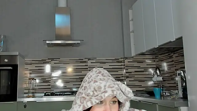 andrea x  online show from March 9, 8:18 am