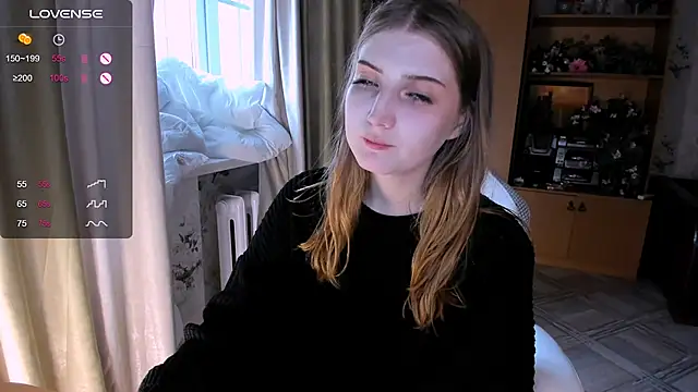 Snapshot of princessaalicc chatting on September 10, 1:55 pm princessaalicc online show from September 10, 1:55 pm