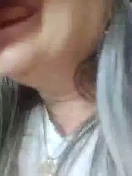 miisevvie  online show from March 4, 2:06 am