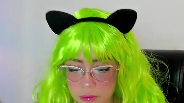 antonelllepiercee online show from March 9, 10:52 am