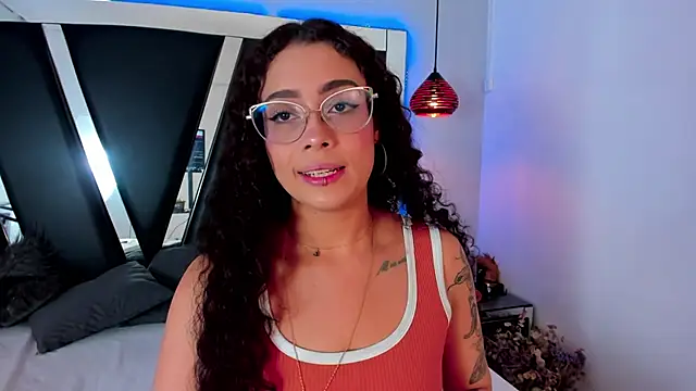 antonelllepiercee online show from March 17, 11:42 am