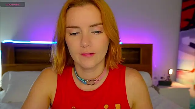 Snapshot of Timissi chatting on December 8, 4:04 am Timissi online show from December 8, 4:04 am