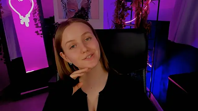 Snapshot of KellyPoter chatting on December 13, 12:28 pm KellyPoter online show from December 13, 12:28 pm