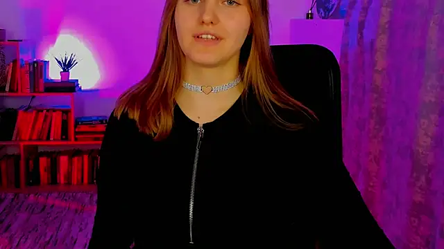 Snapshot of KellyPoter chatting on December 21, 6:23 pm KellyPoter online show from December 21, 6:23 pm