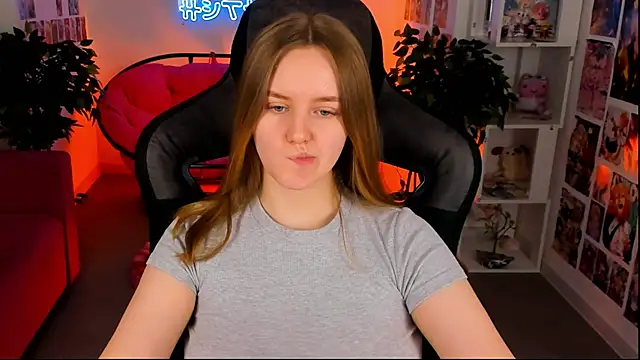 Snapshot of KellyPoter chatting on February 22, 8:50 am KellyPoter online show from February 22, 8:50 am