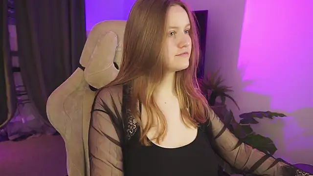 Snapshot of KellyPoter chatting on September 9, 9:53 am KellyPoter online show from September 9, 9:53 am