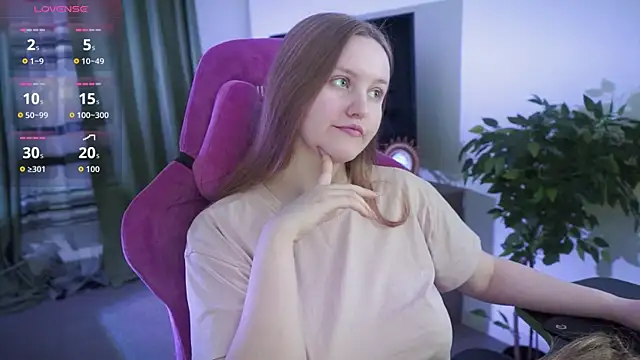 Snapshot of KellyPoter chatting on November 1, 7:43 am KellyPoter online show from November 1, 7:43 am